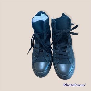 Black Converse LNWOT